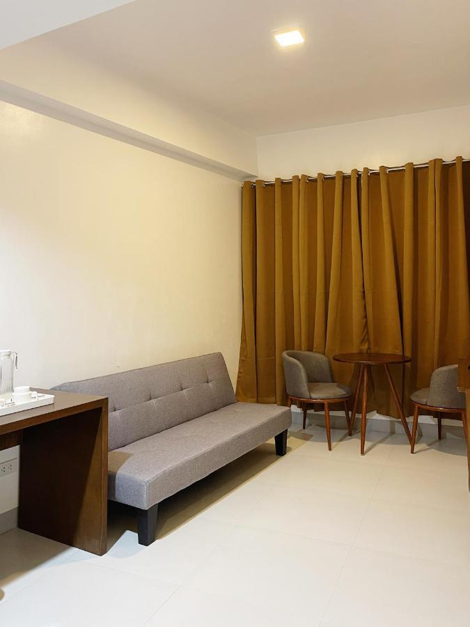 Airo Suites Makati Pasay Luaran gambar